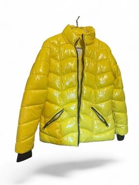 How dare u Women's Yellow Gloss Quilted Puffer Jacket